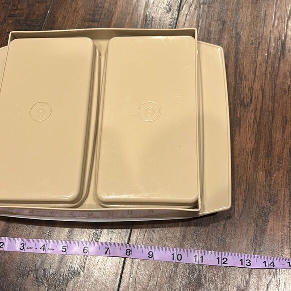 TUPPERWARE Vintage Deviled Egg Keeper Carrier Tray With Lid Almond Tan  723-3 - Picture 6 of 7